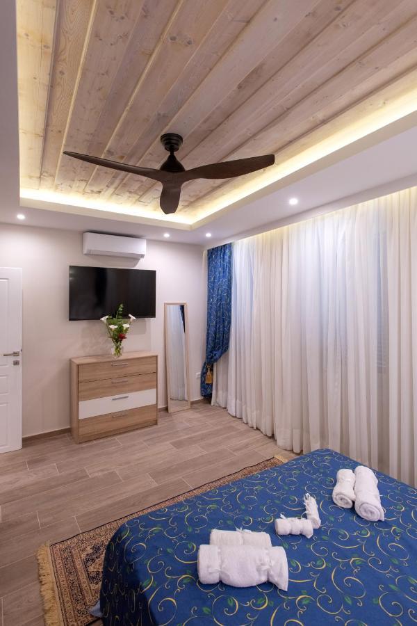 Taylor'S Apartment Corfu  Bagian luar foto